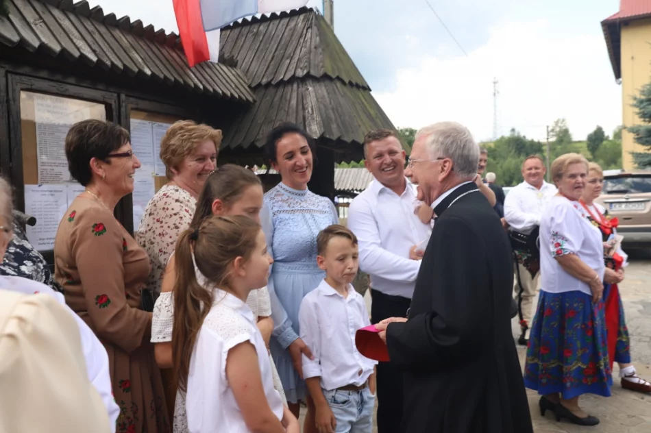 Abp Jędraszewski na obchodach 100-lecia parafii - zdjęcie 19