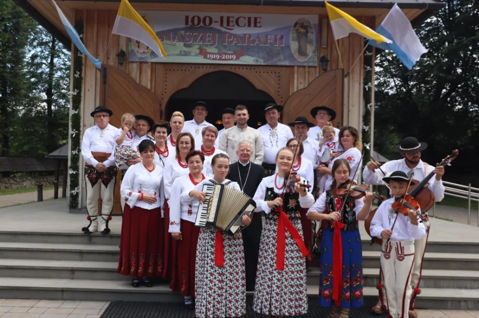 Abp Jędraszewski na obchodach 100-lecia parafii - zdjęcie 20