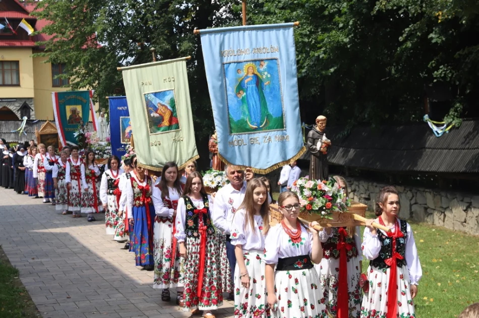 Abp Jędraszewski na obchodach 100-lecia parafii - zdjęcie 16