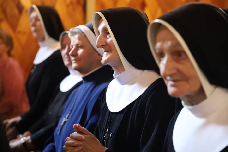 Abp Jędraszewski na obchodach 100-lecia parafii - zdjęcie 9