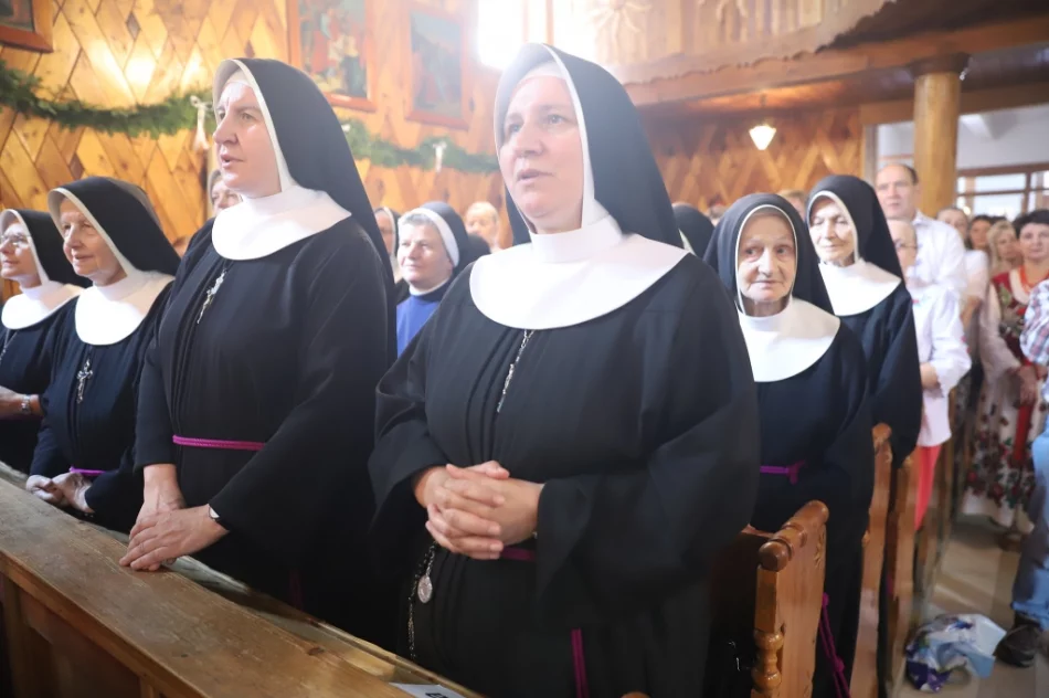 Abp Jędraszewski na obchodach 100-lecia parafii - zdjęcie 13