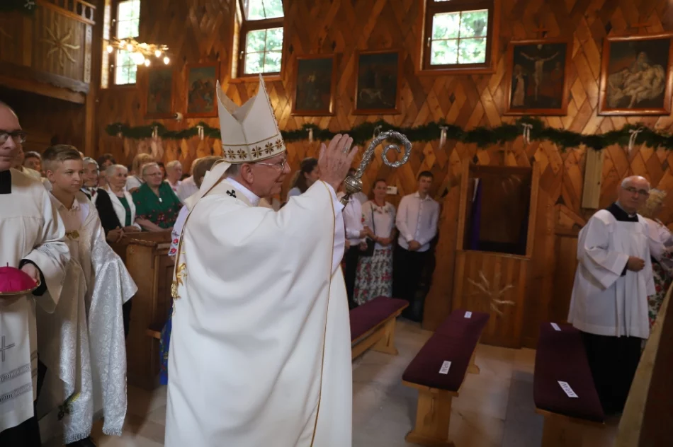Abp Jędraszewski na obchodach 100-lecia parafii - zdjęcie 12