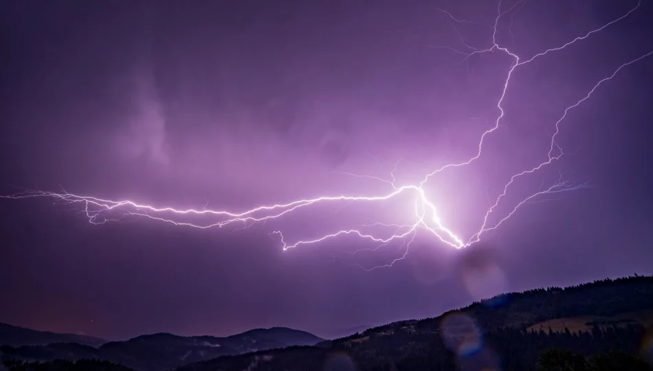 Synoptycy przewidują burze. Wiatr w porywach do 80 km/h - zdjęcie 1