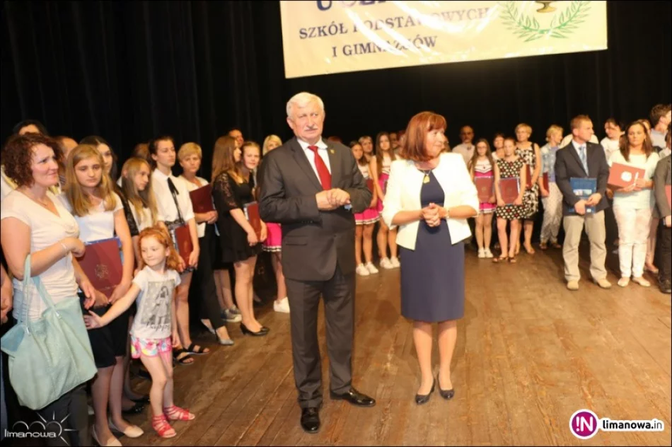 Wielka gala osiągnięć limanowskich uczniów - zdjęcie 3