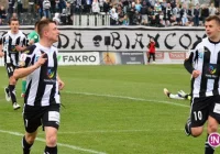 Kibice na sesji i Tarcza dla Sandecji - zdjęcie główne