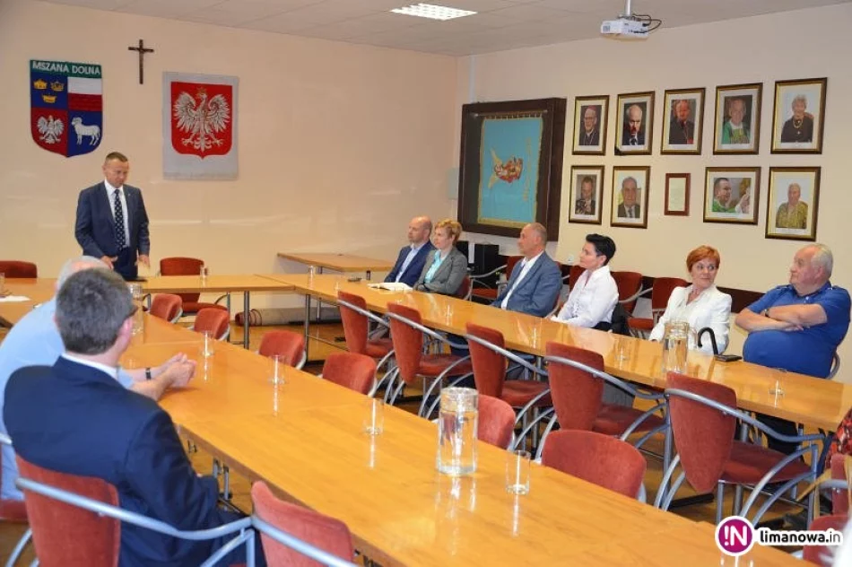 Spotkanie posła z najmłodszymi i dorosłymi mieszkańcami - zdjęcie 4