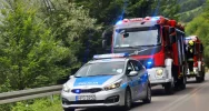 Opel uderzył w przydrożną barierę - zdjęcie 4