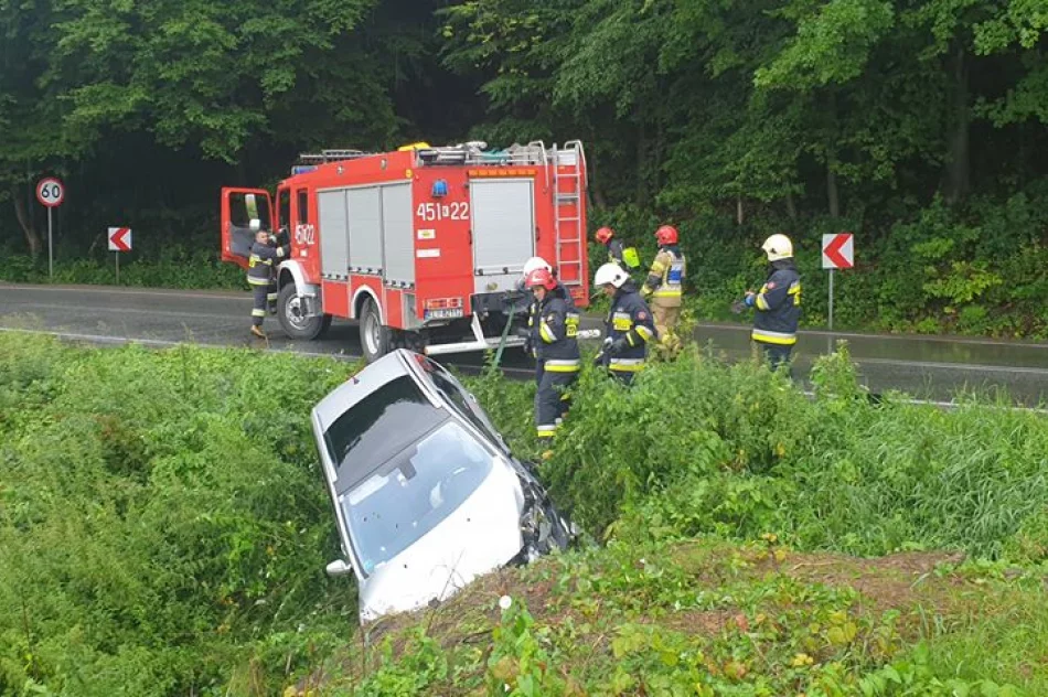 Zderzenie samochodów na ulicy Tarnowskiej - zdjęcie 3