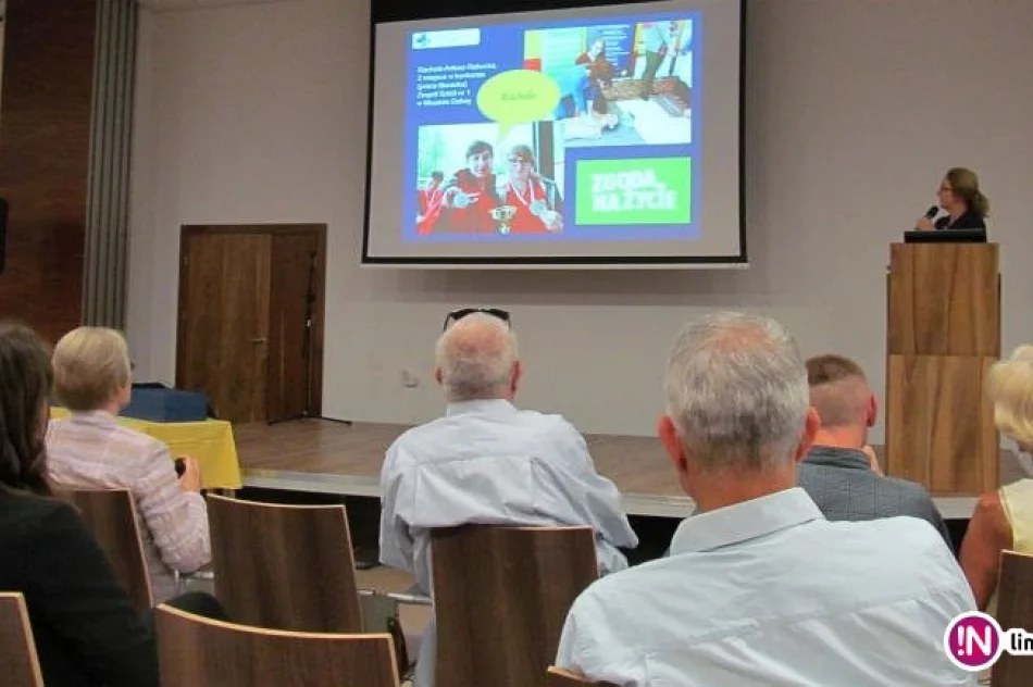 'Zgoda na życie' - wyróżnienie dla szkoły i uczennicy - zdjęcie 4