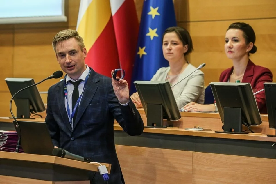 Dwa samorządy z Limanowszczyzny dołączyły do programu Tele-Anioł - zdjęcie 2