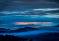 Nadciąga burza? Szukaj schronienia! - zdjęcie główne