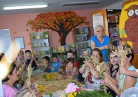 ,,Tradycje ludowe na Matkę Boską Zielną” – warsztaty w gminnych bibliotekach - zdjęcie główne