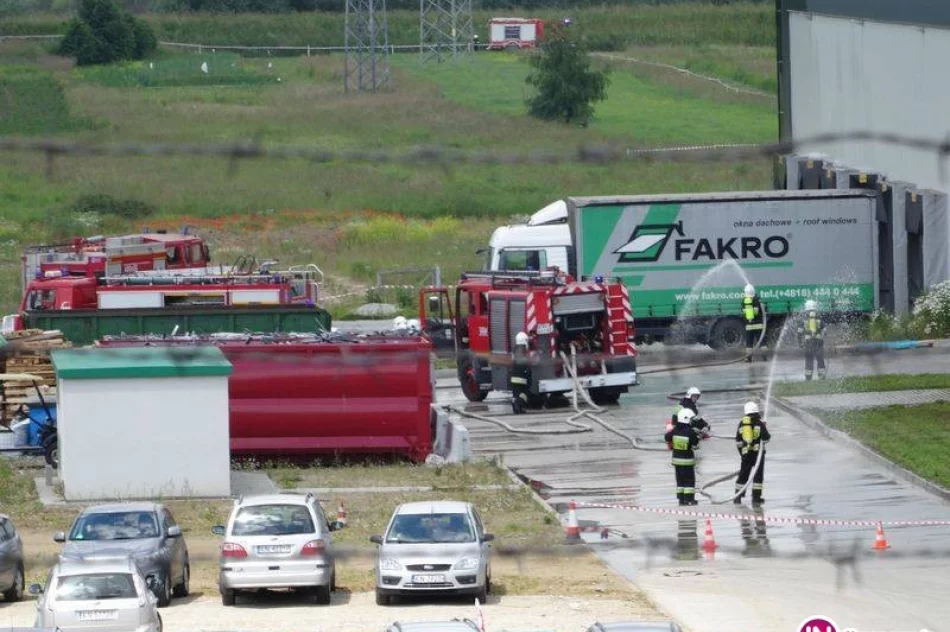 Strażacy ćwiczyli w Fakro - zdjęcie 3