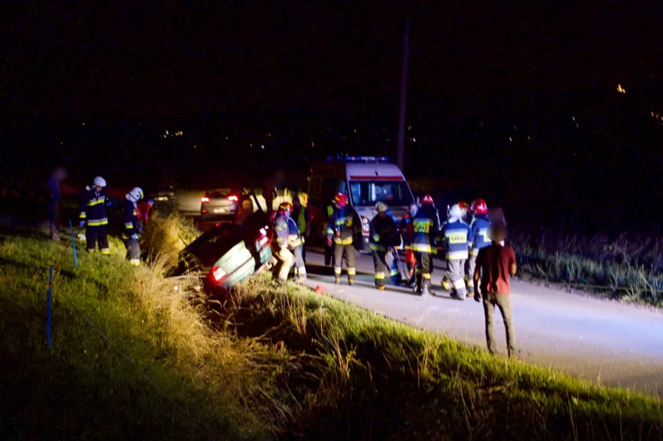 Pijany 23-latek wjechał do rowu. Wcześniej uszkodził zaparkowany samochód i uciekł - zdjęcie 3