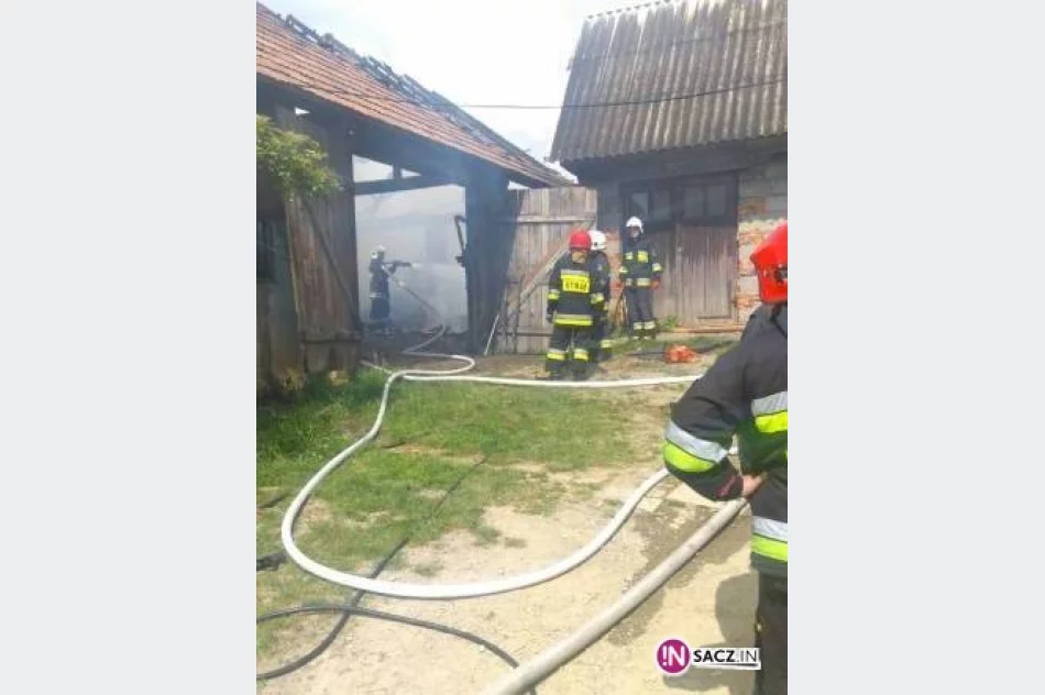 Groźny pożar w Bączej Kuninie: ogień trawił stodołę - zdjęcie 2