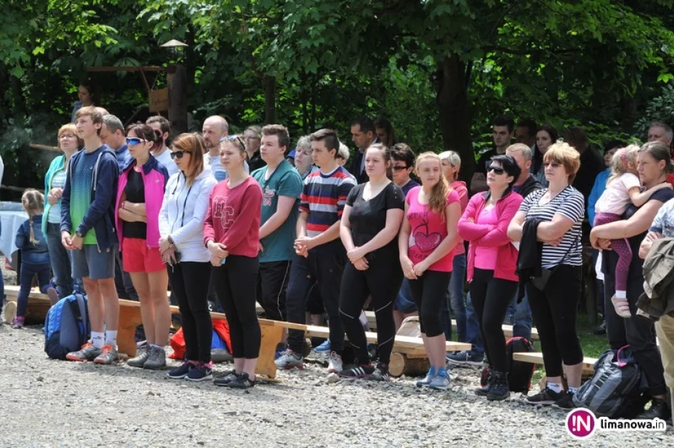 Odpust w leśnym ośrodku. Odsłonięto obelisk na pamiątkę wizyty Karola Wojtyły - zdjęcie 3