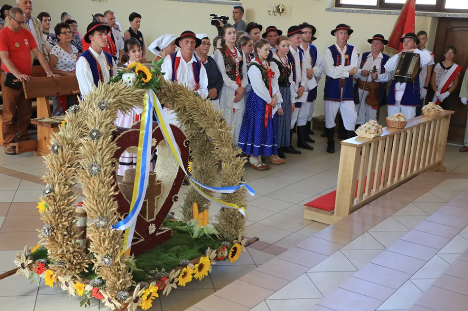 Delegacja z gminy Limanowa uczestniczyła w "Dożynkach" gminy Skarbimierz - zdjęcie 6