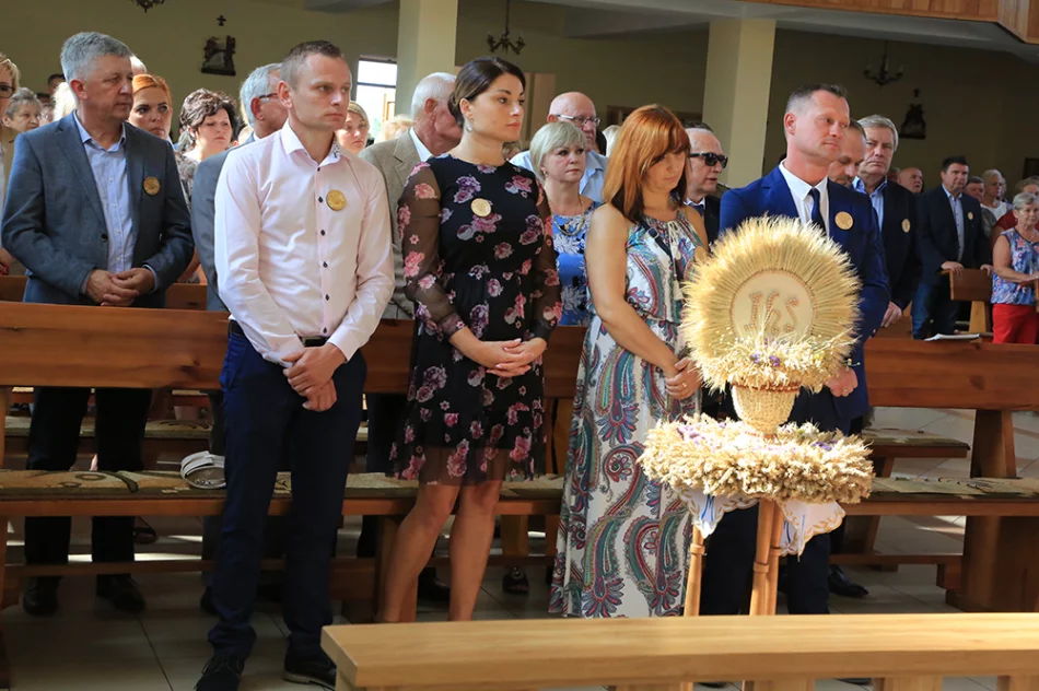 Delegacja z gminy Limanowa uczestniczyła w "Dożynkach" gminy Skarbimierz - zdjęcie 7