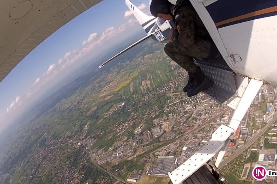 1400 skoków z 1200 metrów. Od 17 lat to wyjątkowa nagroda dla uczniów - zdjęcie 2