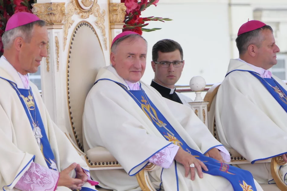 Bp Jeż na zakończenie PPT: „Domagamy się, by szanowano naszą wrażliwość religijną” - zdjęcie 4