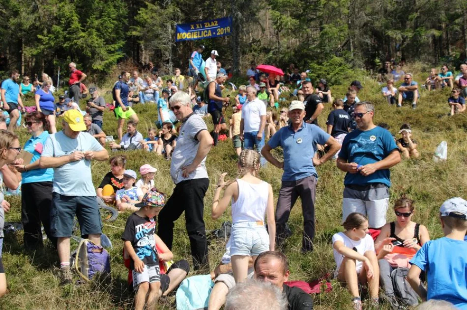 Miłośnicy gór zawędrowali na najwyższy szczyt Beskidu Wyspowego - zdjęcie 19