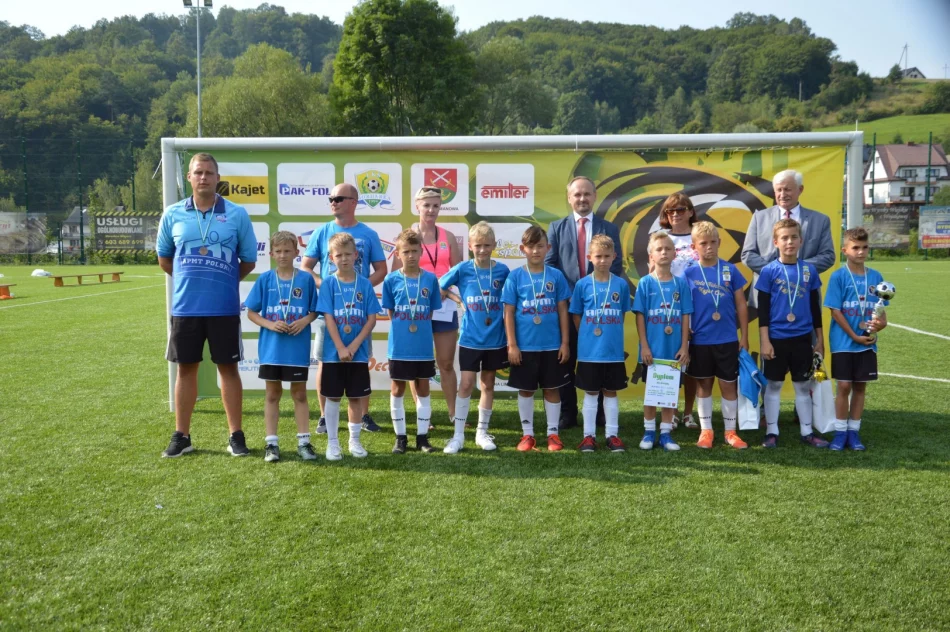 Kajet Masters Cup: 18 drużyn z trzech państw, limanowska drużyna wysoko w klasyfikacji - zdjęcie 3