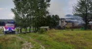 Po burzach - pożar stodoły i uszkodzenie komina domu - zdjęcie 5