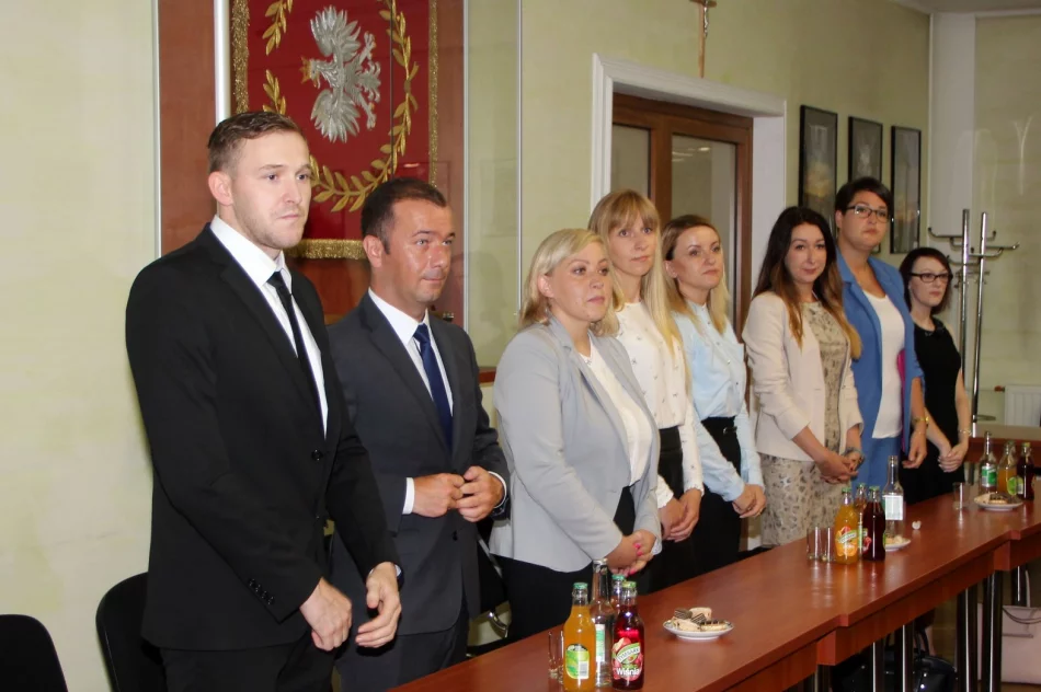 Awanse dla nauczycieli podczas narady dyrektorów przed rozpoczęciem roku szkolnego - zdjęcie 5