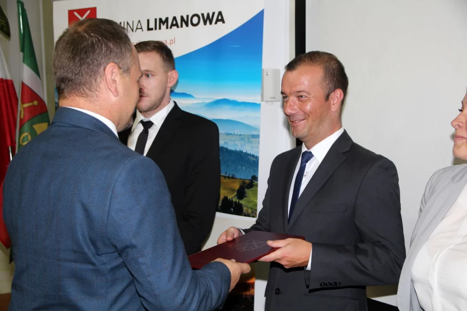 Awanse dla nauczycieli podczas narady dyrektorów przed rozpoczęciem roku szkolnego - zdjęcie 7