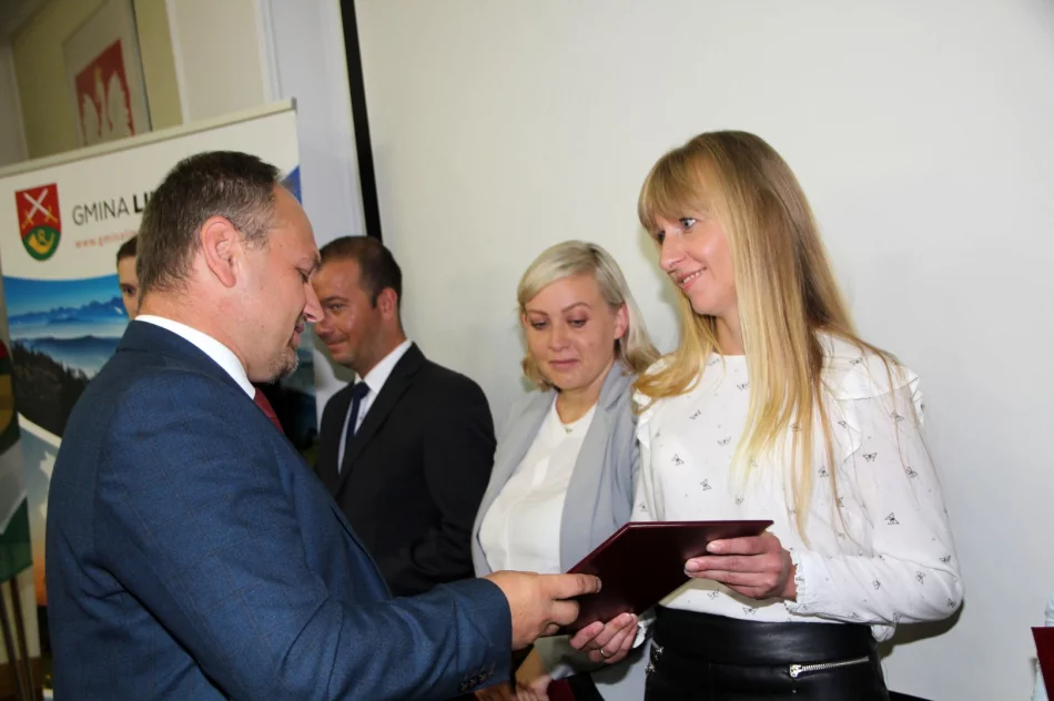 Awanse dla nauczycieli podczas narady dyrektorów przed rozpoczęciem roku szkolnego - zdjęcie 14