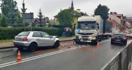 Czołowe zderzenie Audi z ciężarówką na "krajówce". Ranna 20-latka - zdjęcie 2