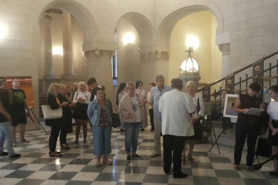 Obrazy księdza i młodej artystki z Glisnego na wystawie w Krakowie - zdjęcie 8