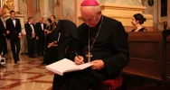 Abp Stanisław Budzik honorowym członkiem limanowskiego chóru - zdjęcie 3