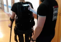 Egzoszkielet pomoże w chodzeniu - zdjęcie główne