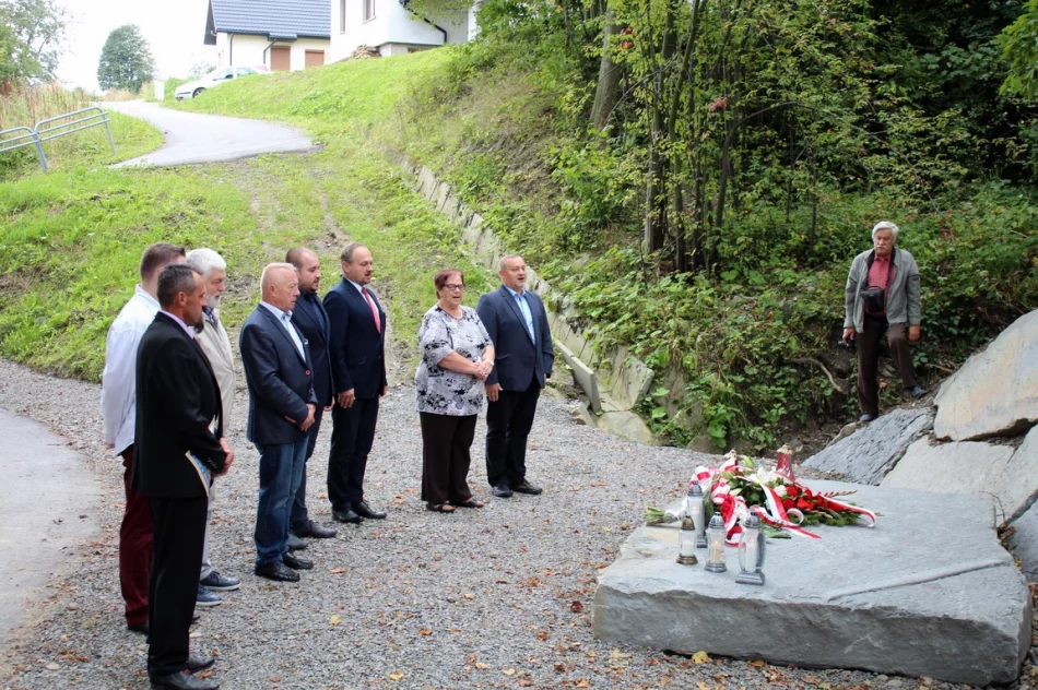 Upamiętniono tragiczne wydarzenia jakie miały miejsce w Mordarce przed 80 laty - zdjęcie 5