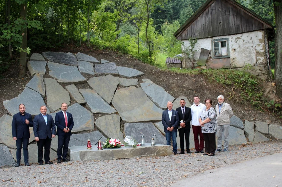 Upamiętniono tragiczne wydarzenia jakie miały miejsce w Mordarce przed 80 laty - zdjęcie 6