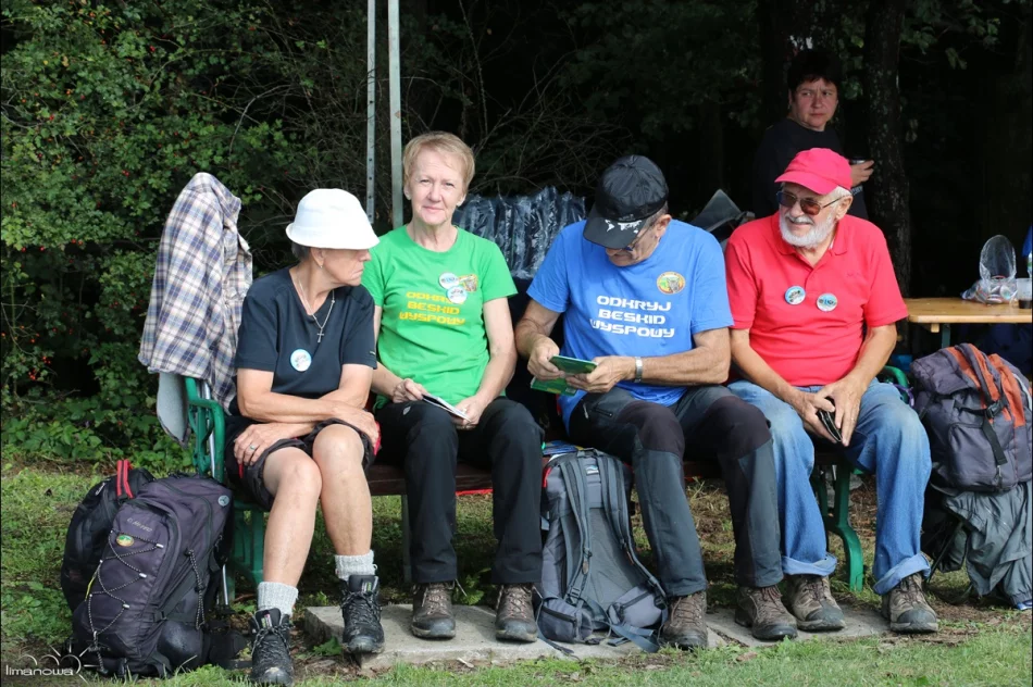 Miejska Góra zdobyta na zakończenie X ODKRYJ BESKID WYSPOWY - zdjęcie 9
