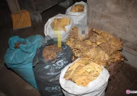 Miał nielegalny tytoń, papierosy i alkohol o wartości 193 tys. zł. Trafił w ręce policji - zdjęcie główne