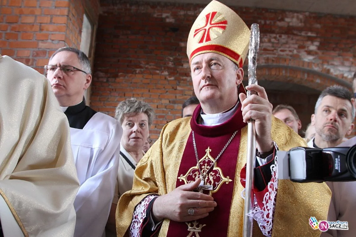 Biskup Jeż wmurował kamień węgielny pod kościół św. Jana Pawła II