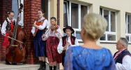 Para prezydencka odwiedziła szkołę i sanktuarium na Limanowszczyźnie - zdjęcie 3