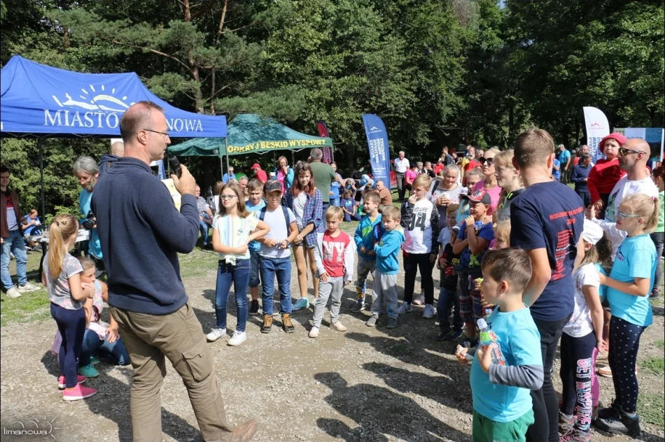 Spotkaniem pod Krzyżem Milenijnym zakończono tegoroczny cykl wędrówek - zdjęcie 2