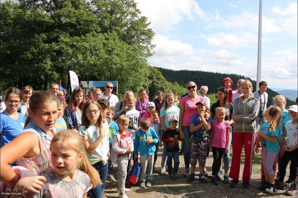 Spotkaniem pod Krzyżem Milenijnym zakończono tegoroczny cykl wędrówek - zdjęcie 5