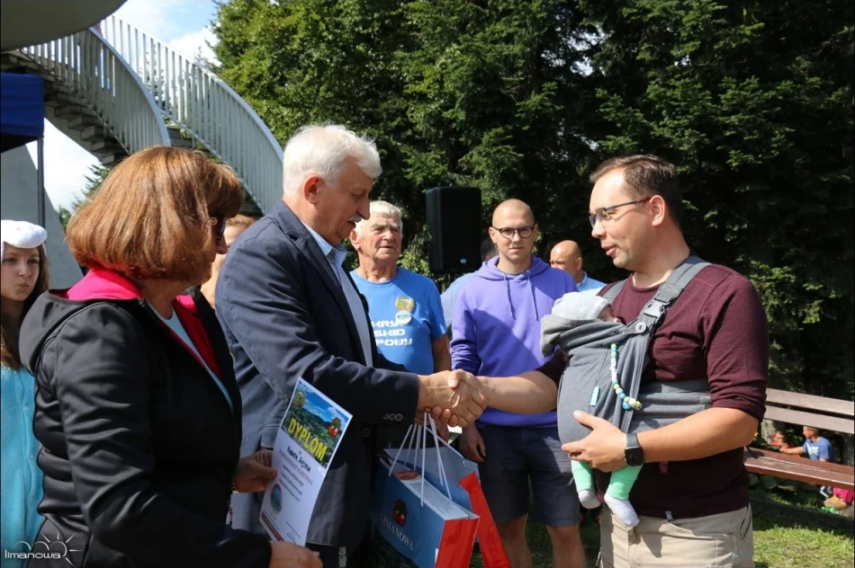 Spotkaniem pod Krzyżem Milenijnym zakończono tegoroczny cykl wędrówek - zdjęcie 19