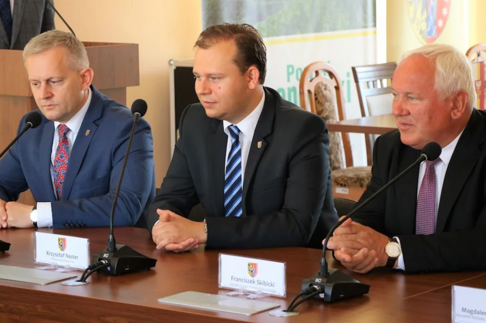 Powiaty będą współpracować. Umowa partnerska podpisana - zdjęcie 3