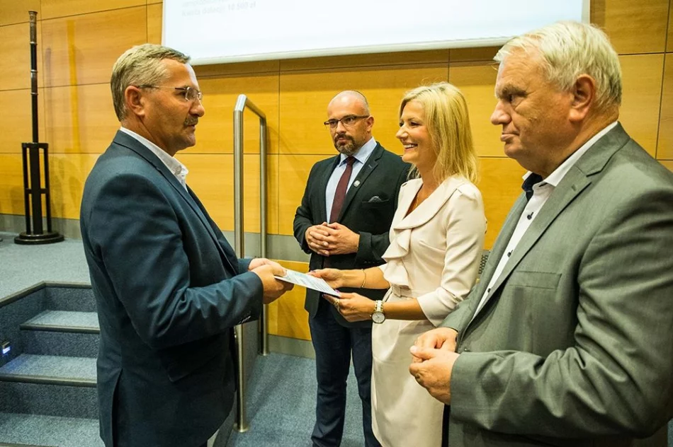 Pieniądze na miejsca pamięci i martyrologii - zdjęcie 6