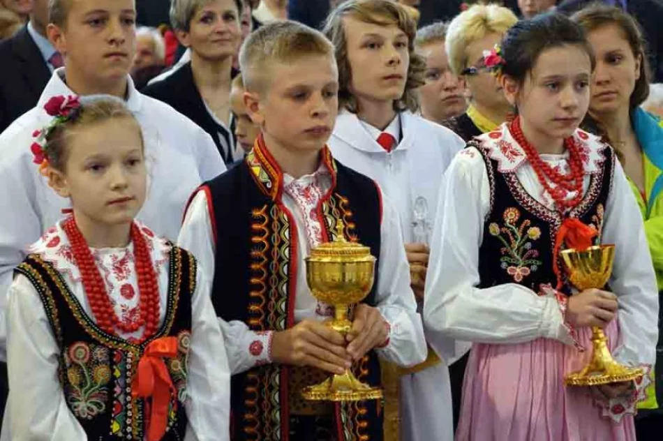 Dedykacja kościoła w Ptaszkowej - zdjęcie 4