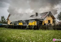 Pożar w zakładzie stolarskim. 350 tys. zł strat (wideo) - zdjęcie główne