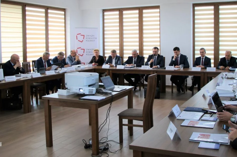 Na Limanowszczyźnie odbył się Konwent Powiatów Województwa Małopolskiego - zdjęcie 11