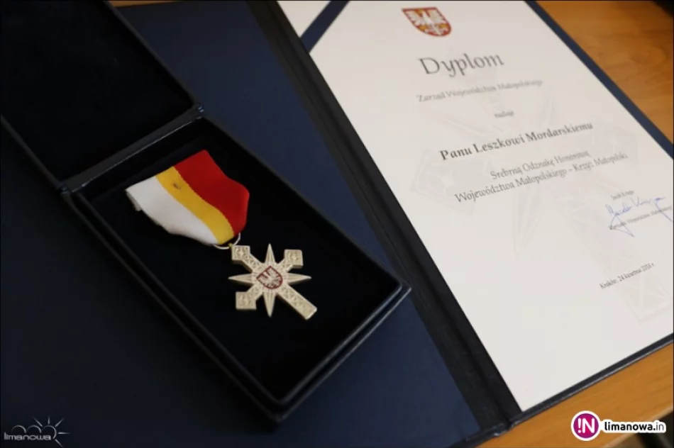 Nauczyciel i badacz folkloru wyróżniony Krzyżem Małopolski - zdjęcie 2