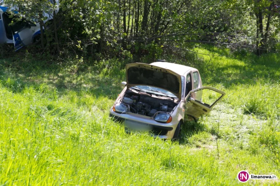 Zderzenie dwóch aut na 'krajówce', jedna osoba w szpitalu (wideo) - zdjęcie 2